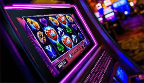 Tampilan antarmuka slot online zoslot dengan berbagai pilihan game tema neon dan warna cerah